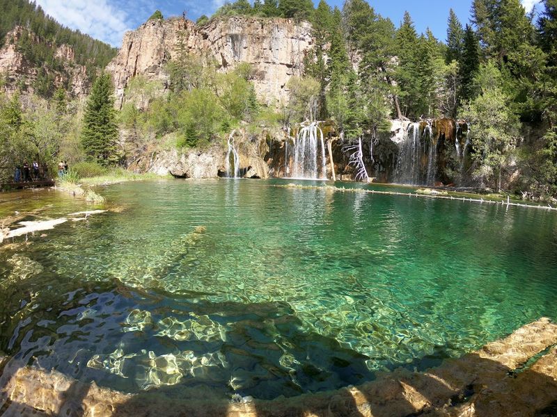 Hanging Lake Itself: The Turquoise Payoff That Justifies Every Step