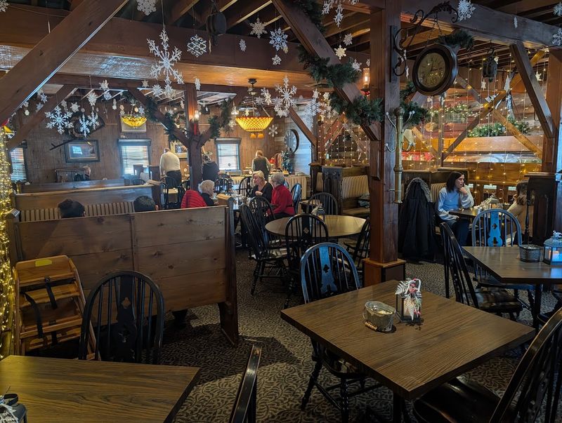 Hank's Farm Restaurant (Ottawa)
