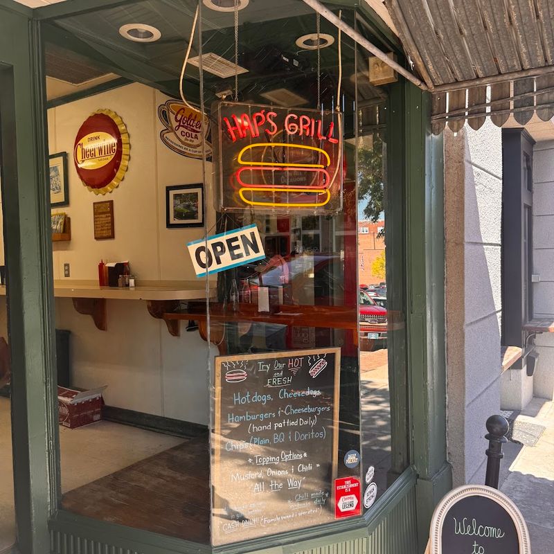 Hap's Grill