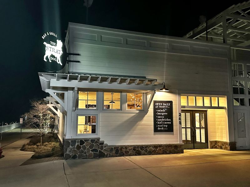 The Stray Dog Bar & Grill, New Buffalo