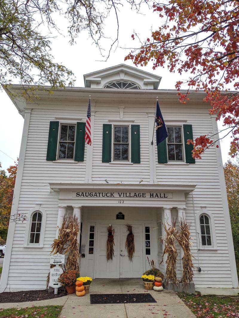 Historic Inns And Porches