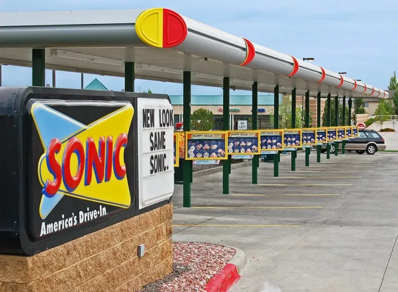 Sonic Drive-In: Fast Food in Slow Motion