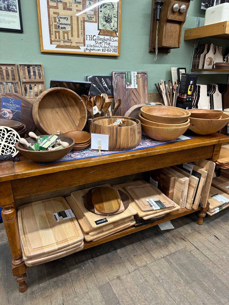Hardware, Kitchen Tools, And Practical Finds
