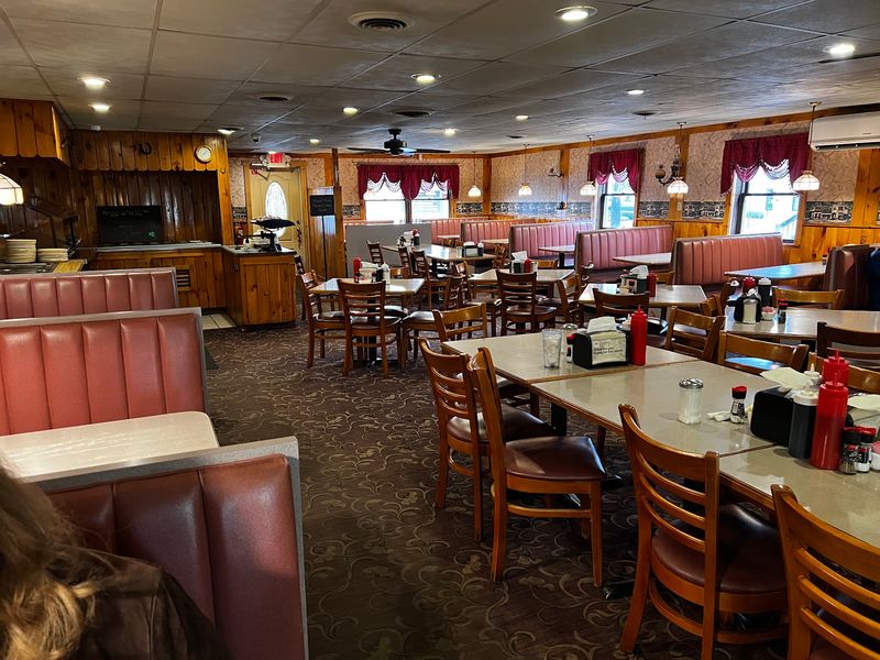Harland's Family Style Restaurant Harland's Family Style Restaurant