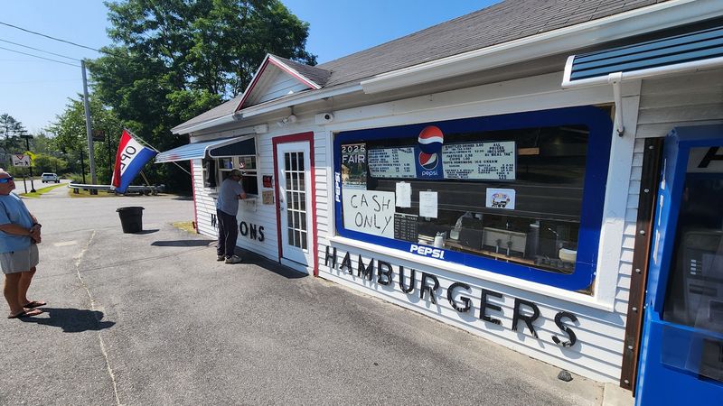 Harmon's Lunch