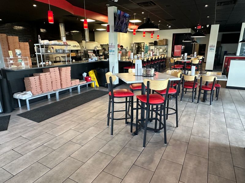 V Pizza & Tap Room - Lake Buena Vista