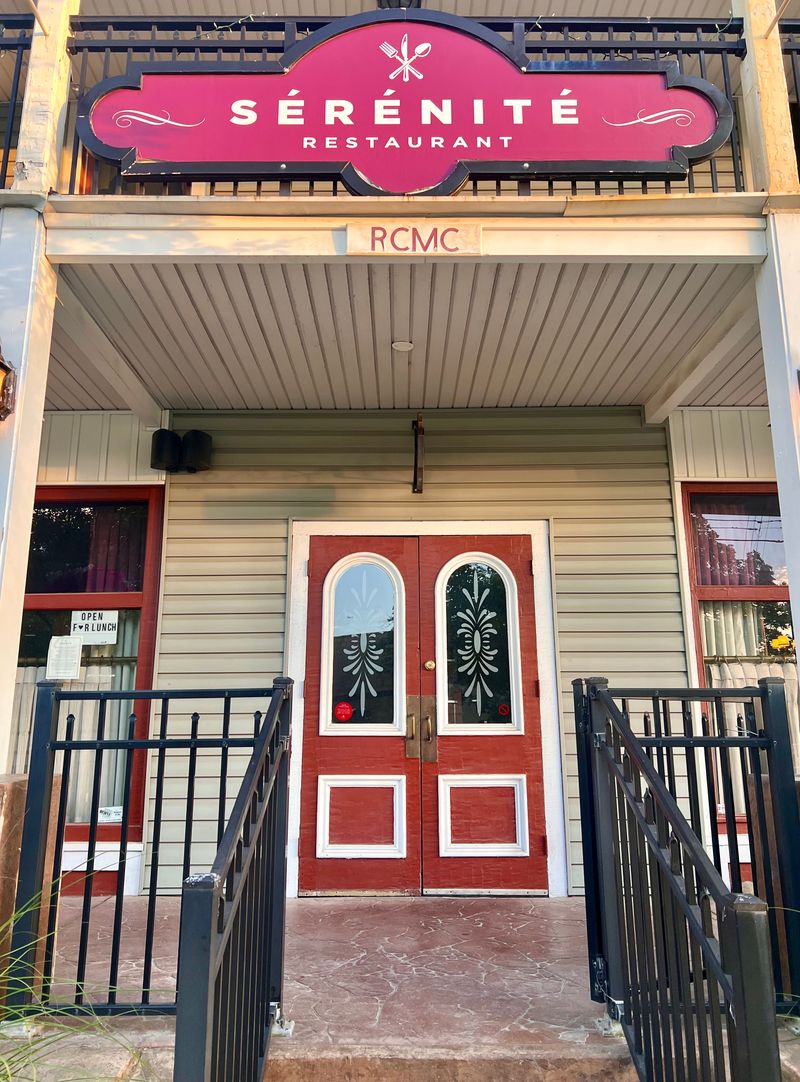 Serenite Restaurant, Medina