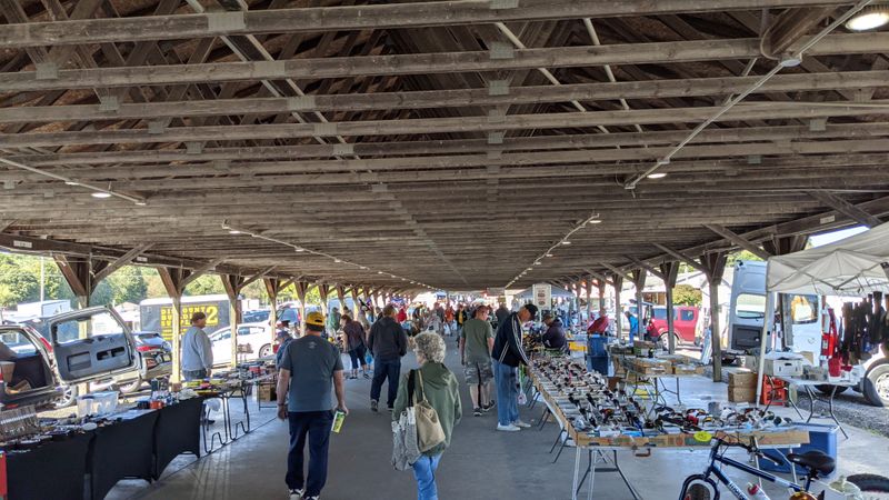 Rogers Community Auction & Open Air Market, Rogers