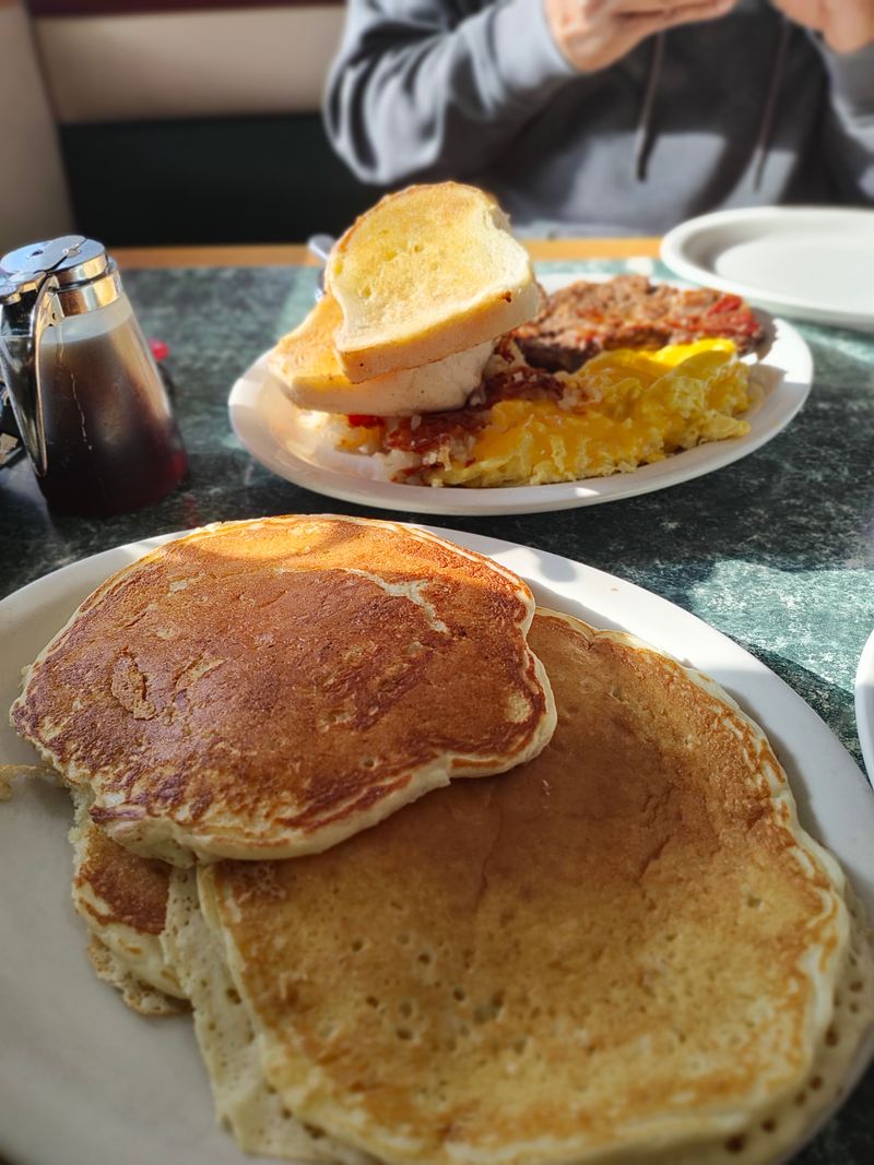 Counter Seating For The Show And The Speed