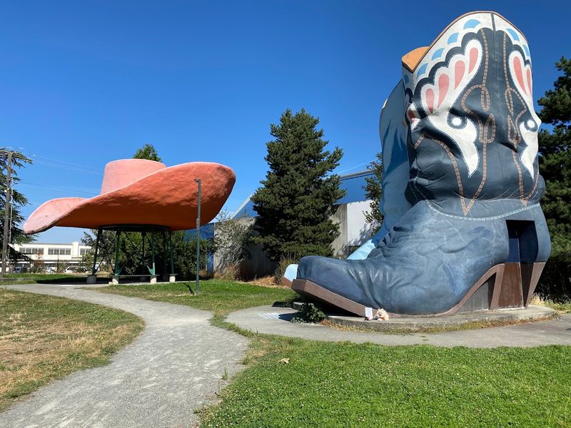 Hat N Boots At Oxbow Park, Seattle