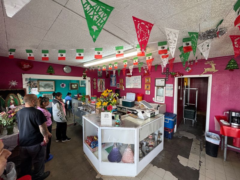 La Mexicana Tortilleria