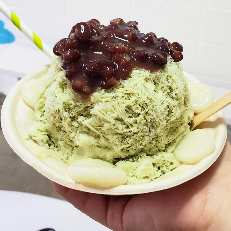 Shave Ice With Beans And Mochi