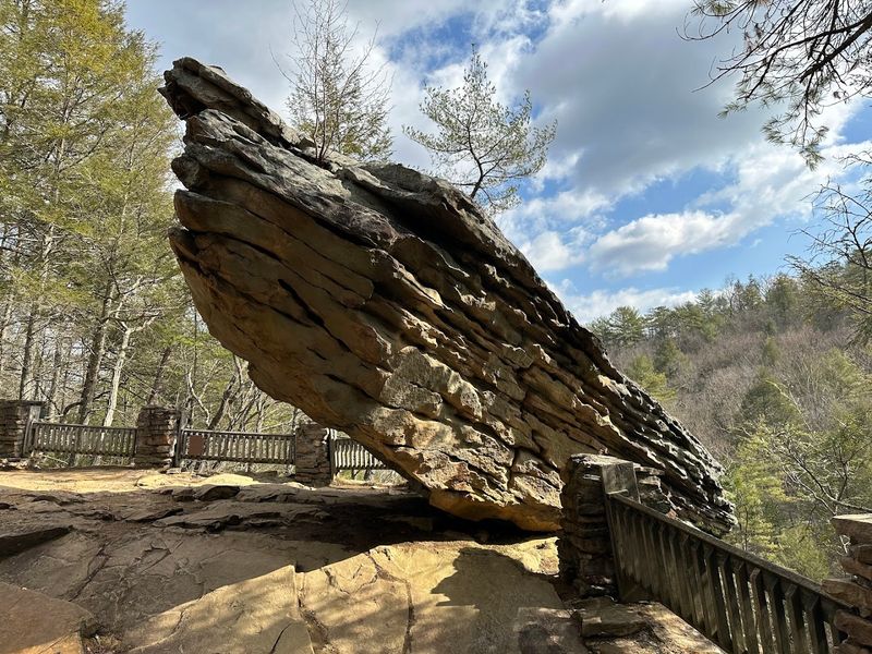 Balanced Rock Trail, Trough Creek State Park, Huntingdon, Pennsylvania