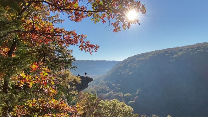 Hawksbill Crag Trailhead Hawksbill Crag Trailhead