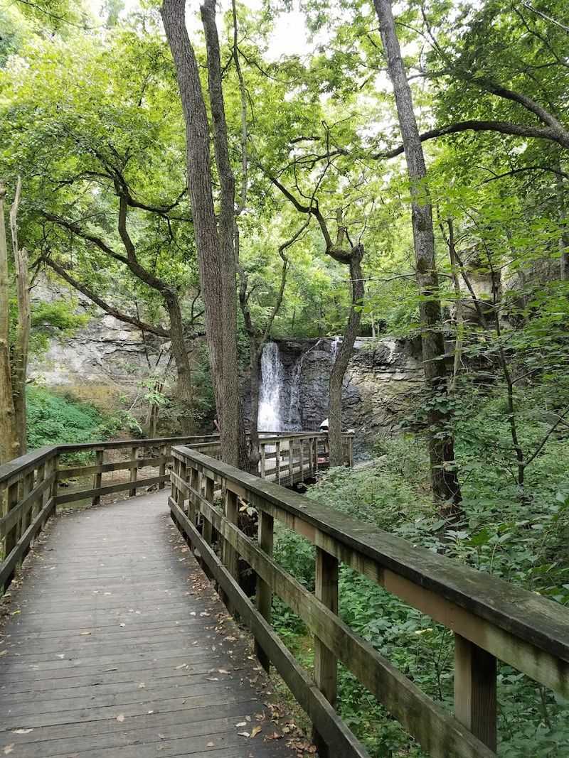 Hayden Falls Nature Preserve, Columbus, Ohio Hayden Falls Nature Preserve, Columbus, Ohio