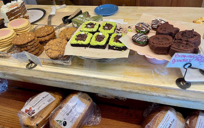 Fresh Daily Bakes That Keep Regulars Coming Back