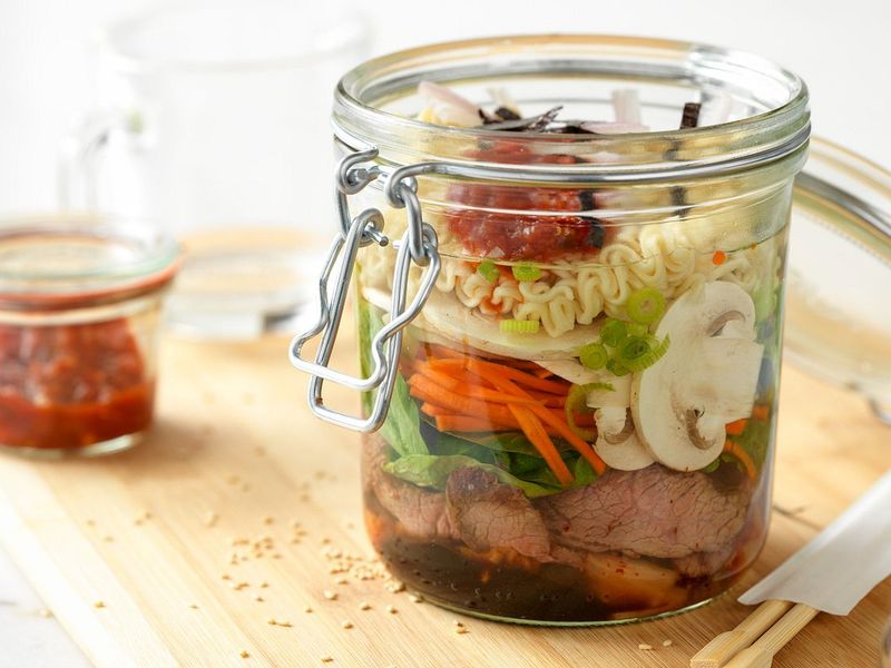 DIY Instant Noodle Cups