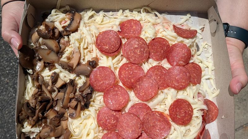 Beto’s “Raw Pizza”