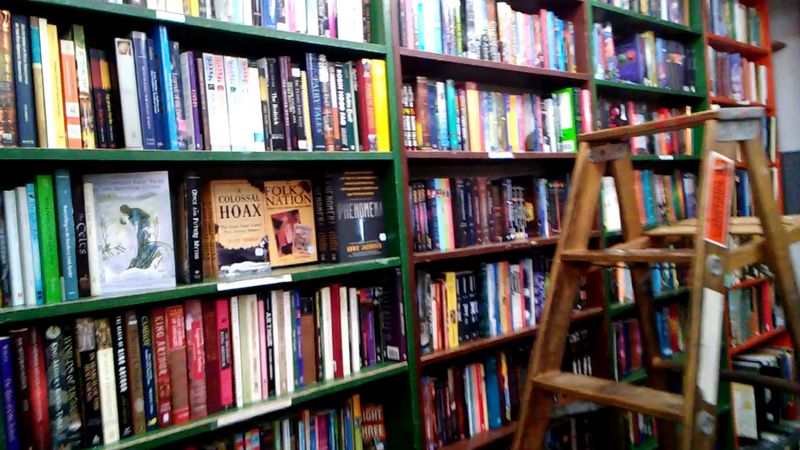 Powell's Books, Chicago