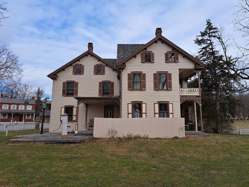 Guided Tours That Bring The History To Life