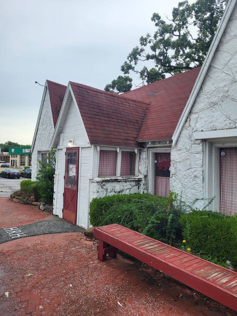 Herman's Ribhouse