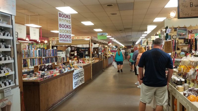 Green Dragon Farmers Market & Auction, PA