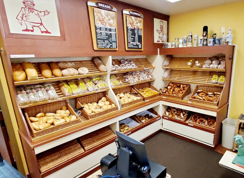 Hess Bakery & Deli, Lakewood, WA