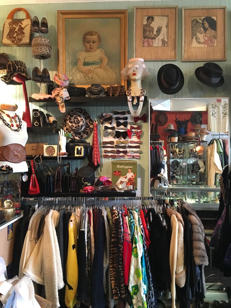 Hey Betty: Retro Charm With A Wink