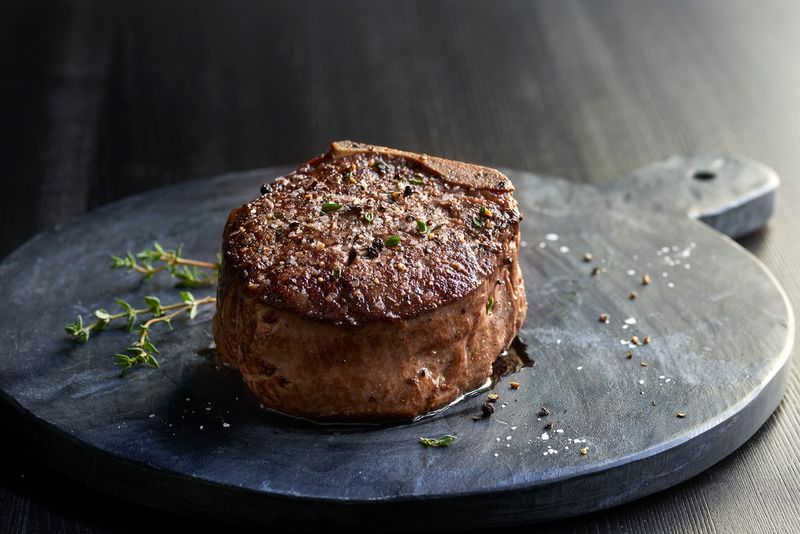 Simms Steakhouse (Sunday Brunch Buffet)