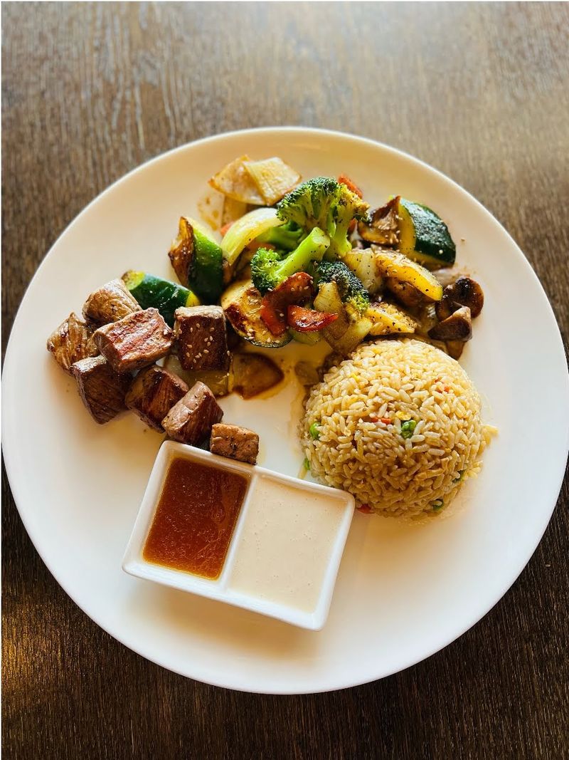 Hibachi Steak That Comes With A Full Lineup