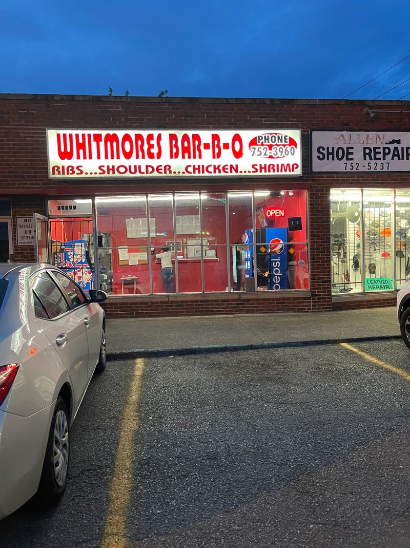 Pickles & Bones Barbecue, Milford