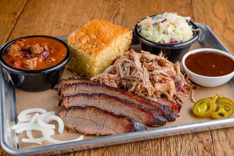 Hickory River Smokehouse (Urbana)