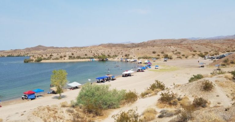 Hidden Arizona Lake Beach You Might Not Know About But Locals Adore
