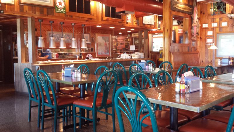 Catfish N Restaurant — Dardanelle, AR