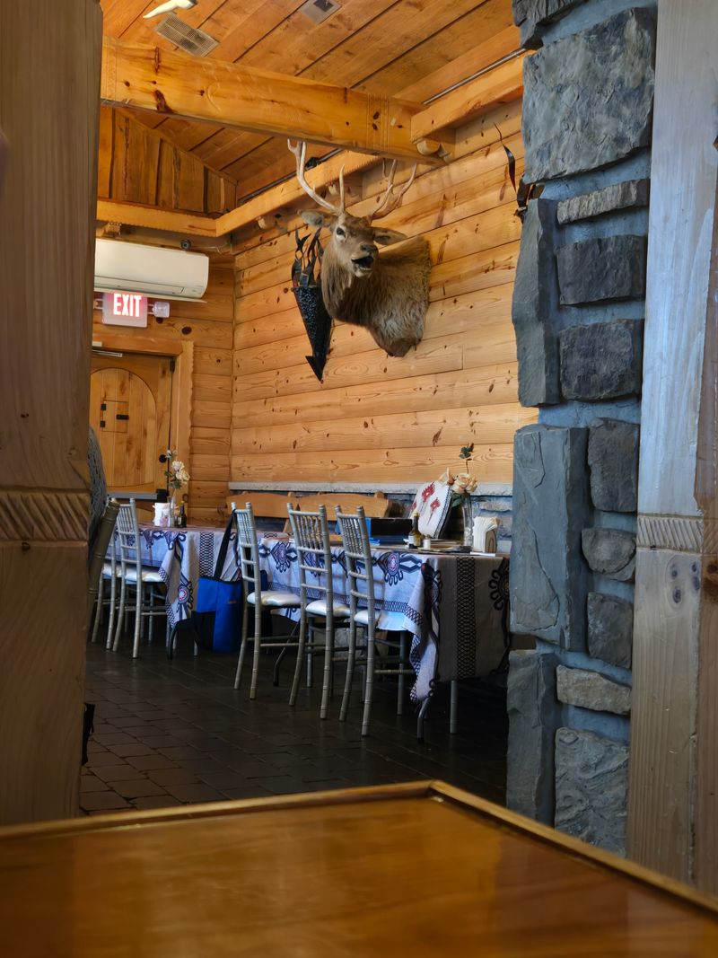 Janosik Banquets & Restaurant – Hickory Hills