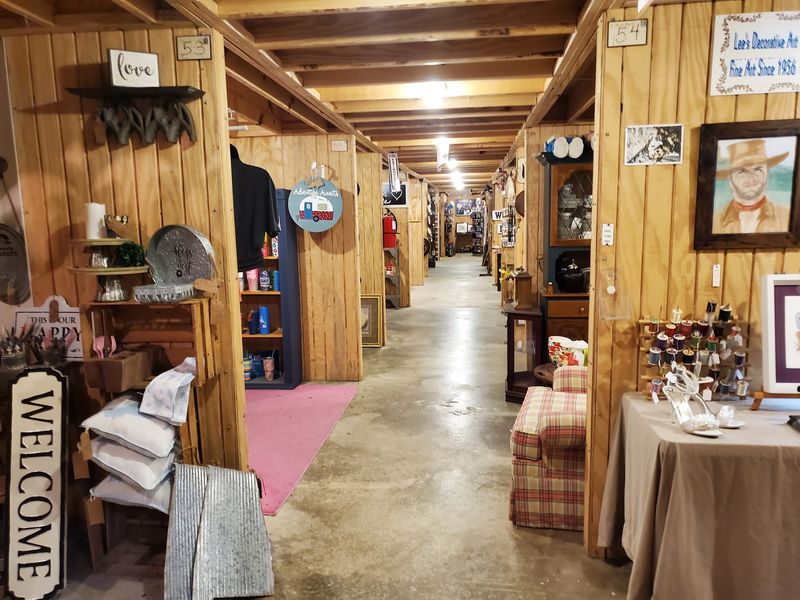 Highway Pickers Antique Mall And Flea Market