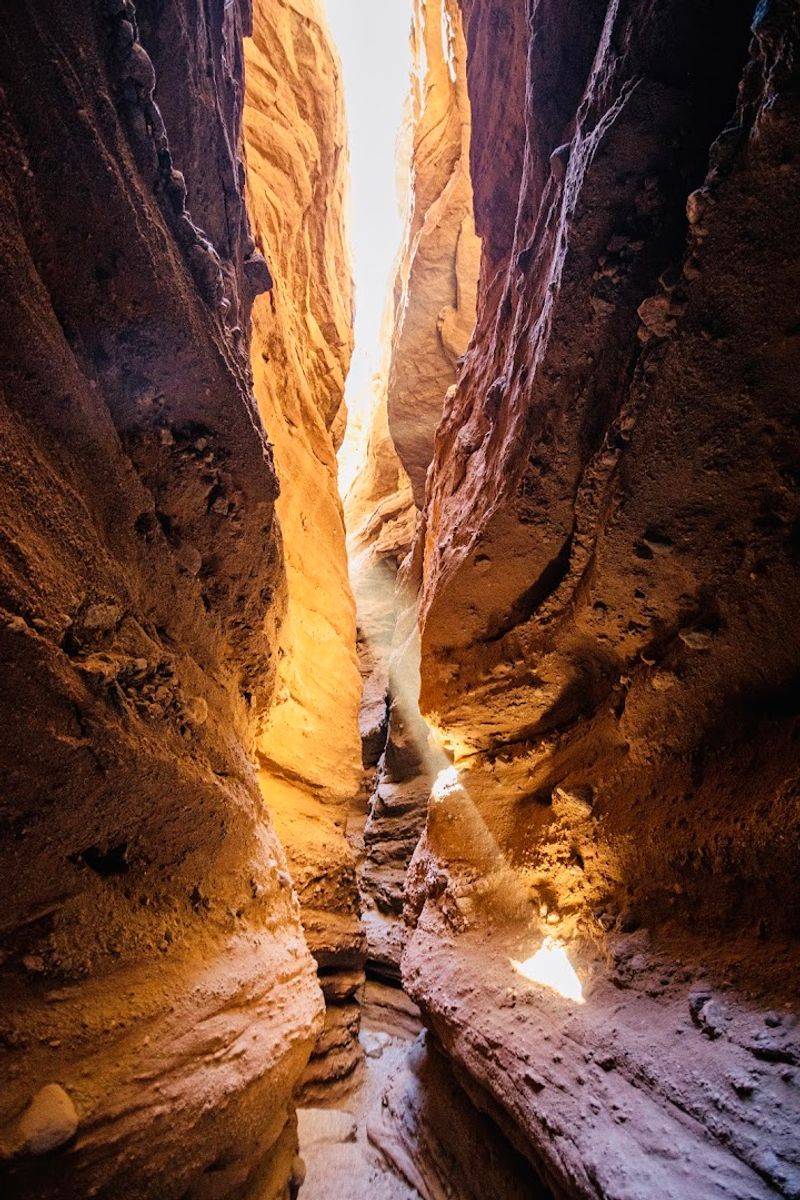 Hike Painted Canyon And Ladder Canyon, Mecca Hills Wilderness Hike Painted Canyon And Ladder Canyon, Mecca Hills Wilderness
