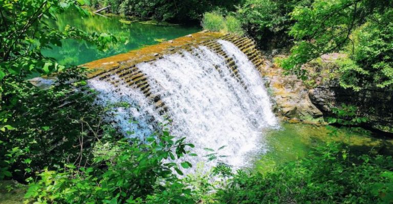 Hike To A Hidden Staircase Waterfall In Arkansas You Won’t Believe Exists