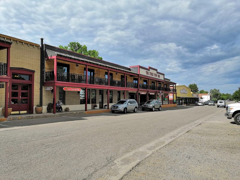 Local Art Scene: Creativity Woven Into Everyday Life