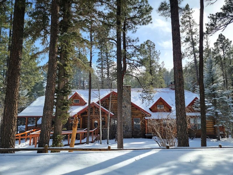 Winter Skiing at Sunrise Park Resort