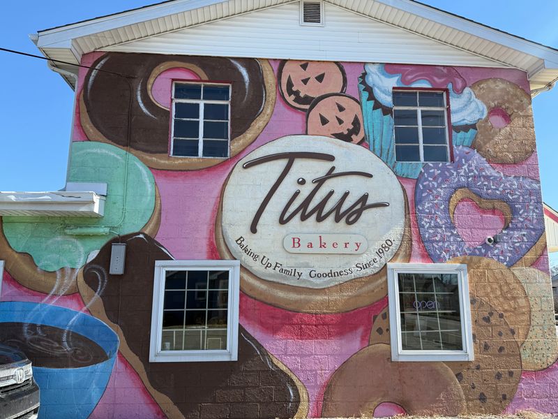 Titus Bakery & Deli, Lebanon