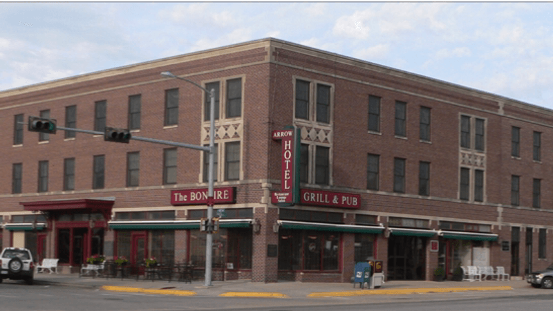 Historic Arrow & East Hotels