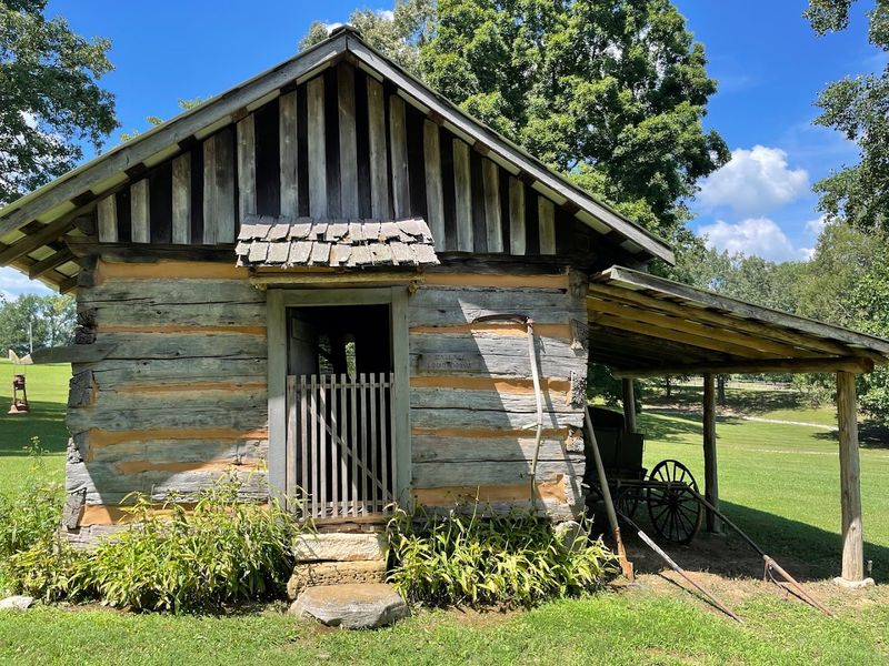 Historic Collinsville Pioneer Settlement