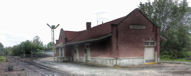 Historic Depot Details And Vintage Lines