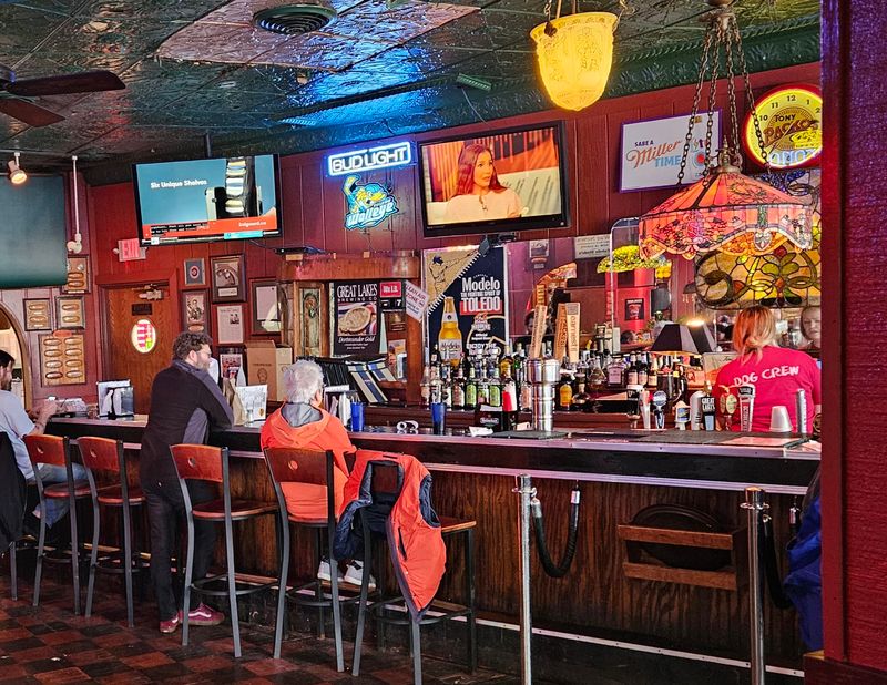 Decor And Atmosphere