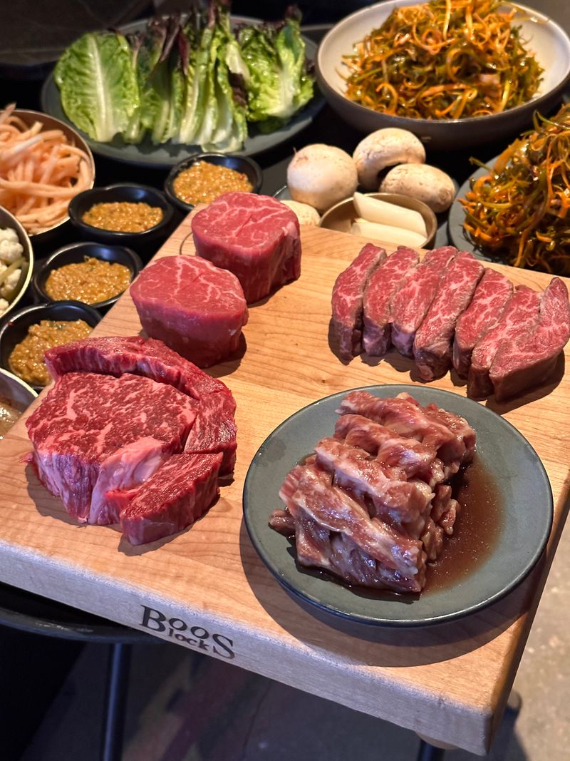 Decor, Ambiance, and Setting