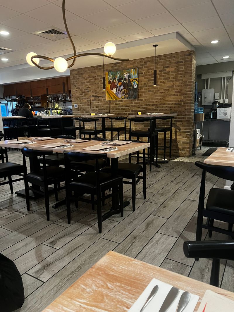 Decor, Ambiance, and Setting