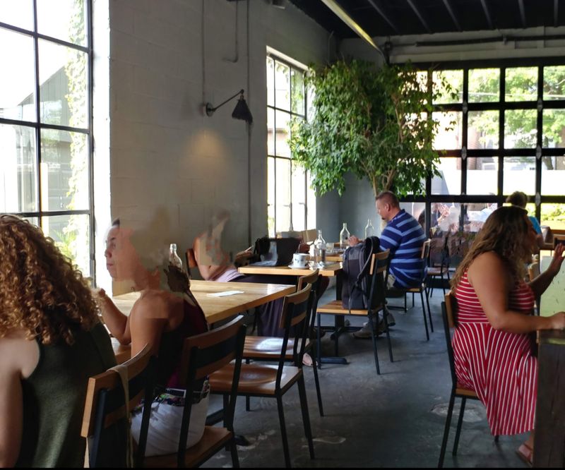 Decor, Ambiance, And Seating