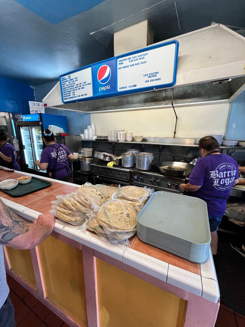 Decor, Ambiance, And Setting