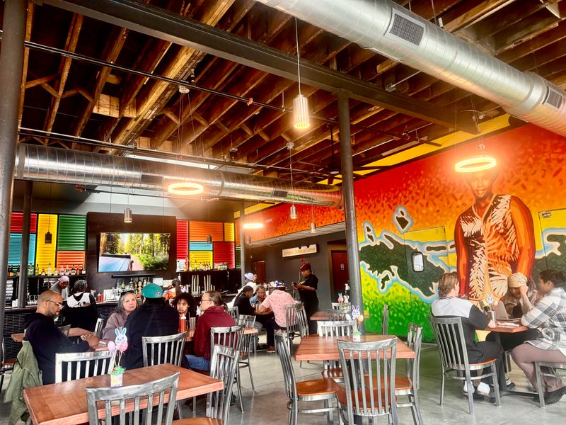 Decor, Ambiance, And Setting